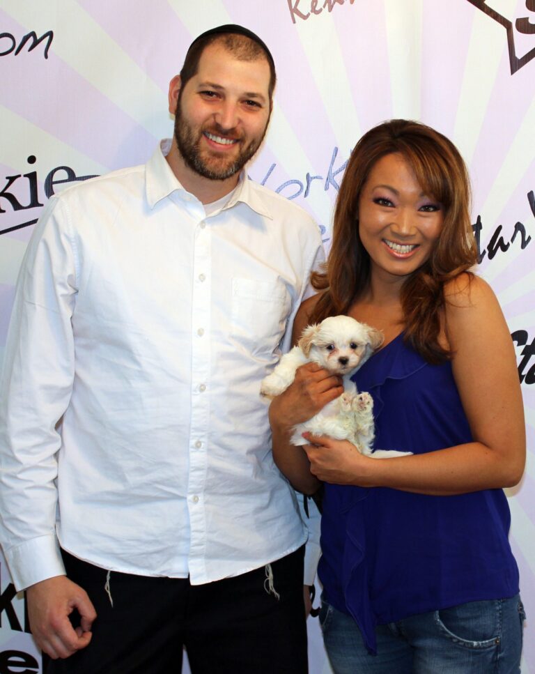 Suzie-Suh-with-Puppy-Heaven-owner-Ben-Ashel-gallery-img-2015-12-24-22-24-09-scaled